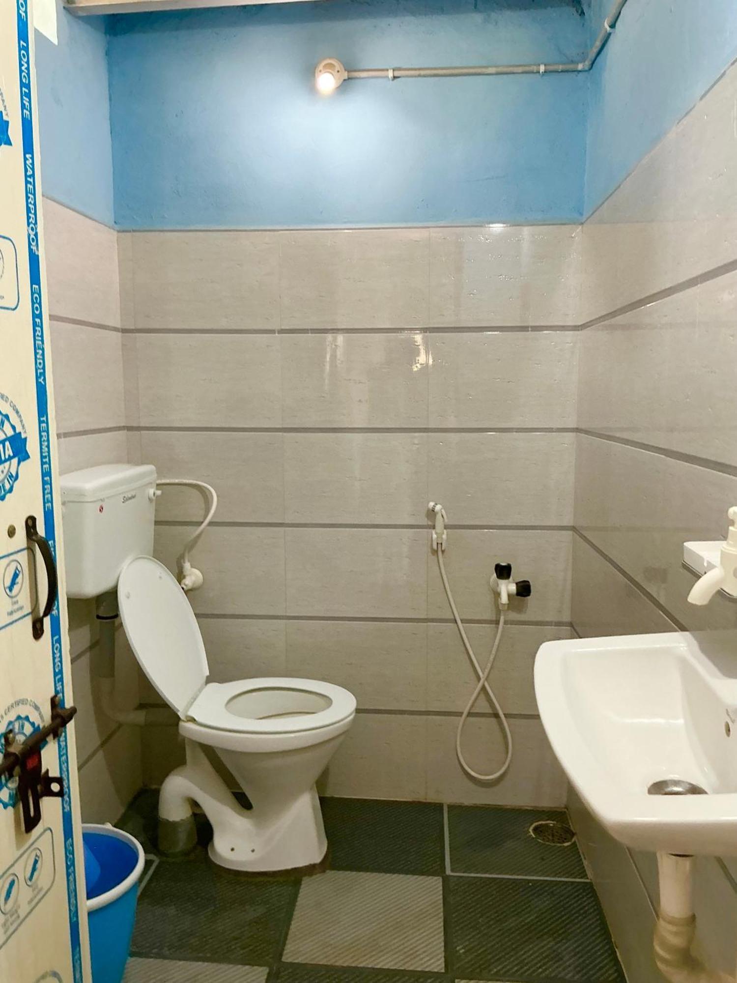 Kalyan Hotel Hampi Bagian luar foto