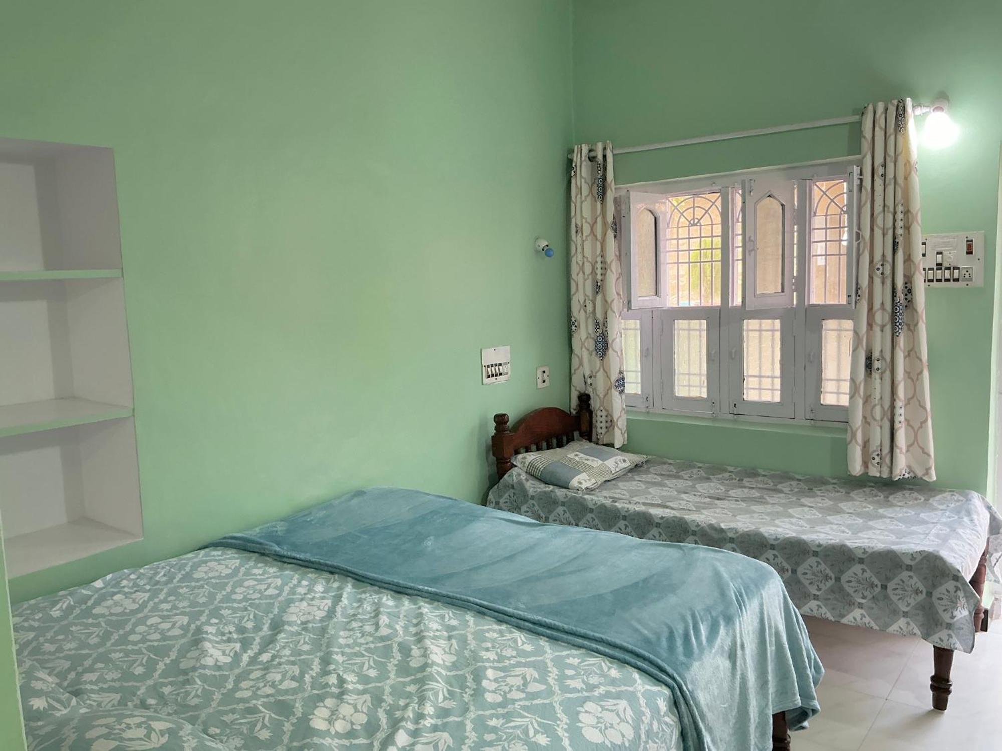 Kalyan Hotel Hampi Bagian luar foto