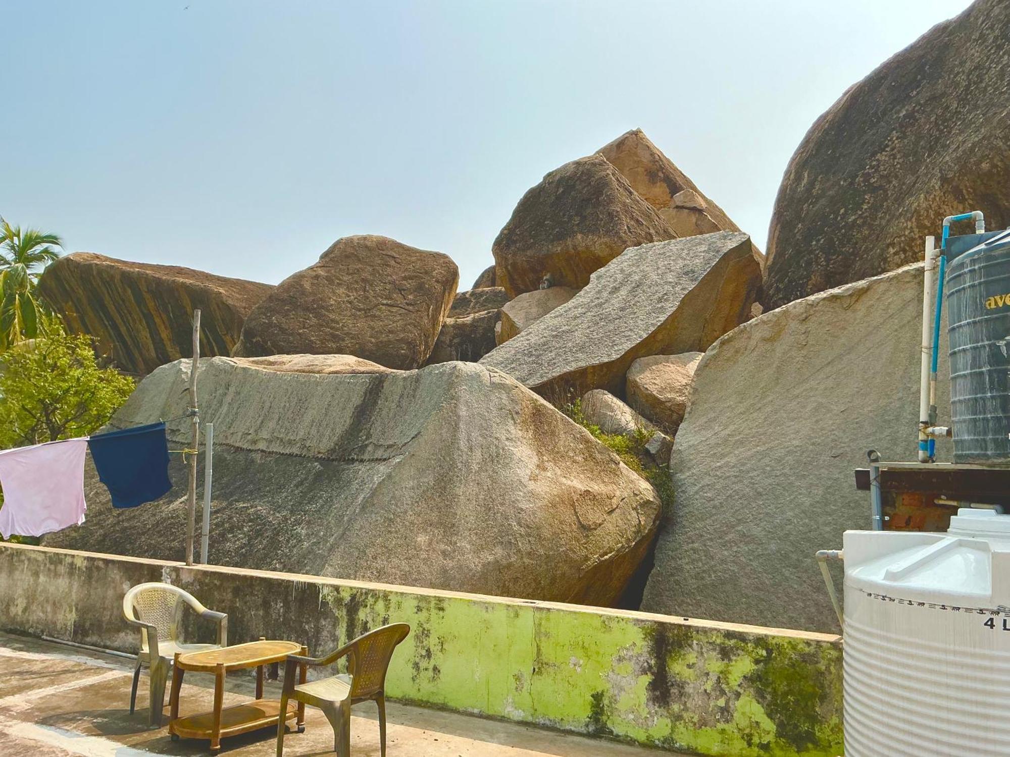 Kalyan Hotel Hampi Bagian luar foto